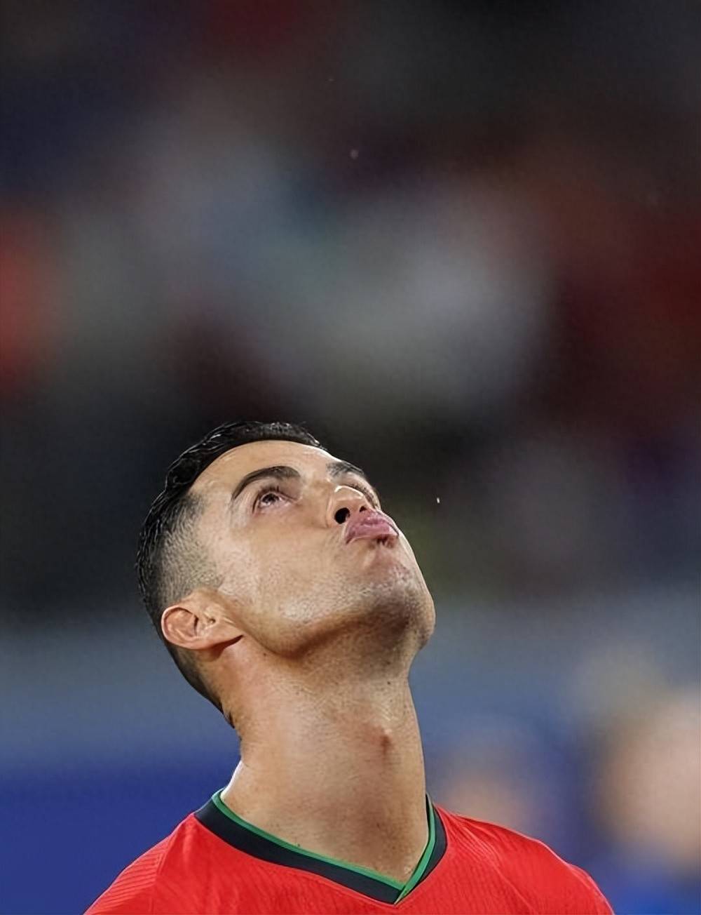 九游娱乐-德罗巴在尤文图斯比赛中大比分获胜，夺冠引发热议！的简单介绍