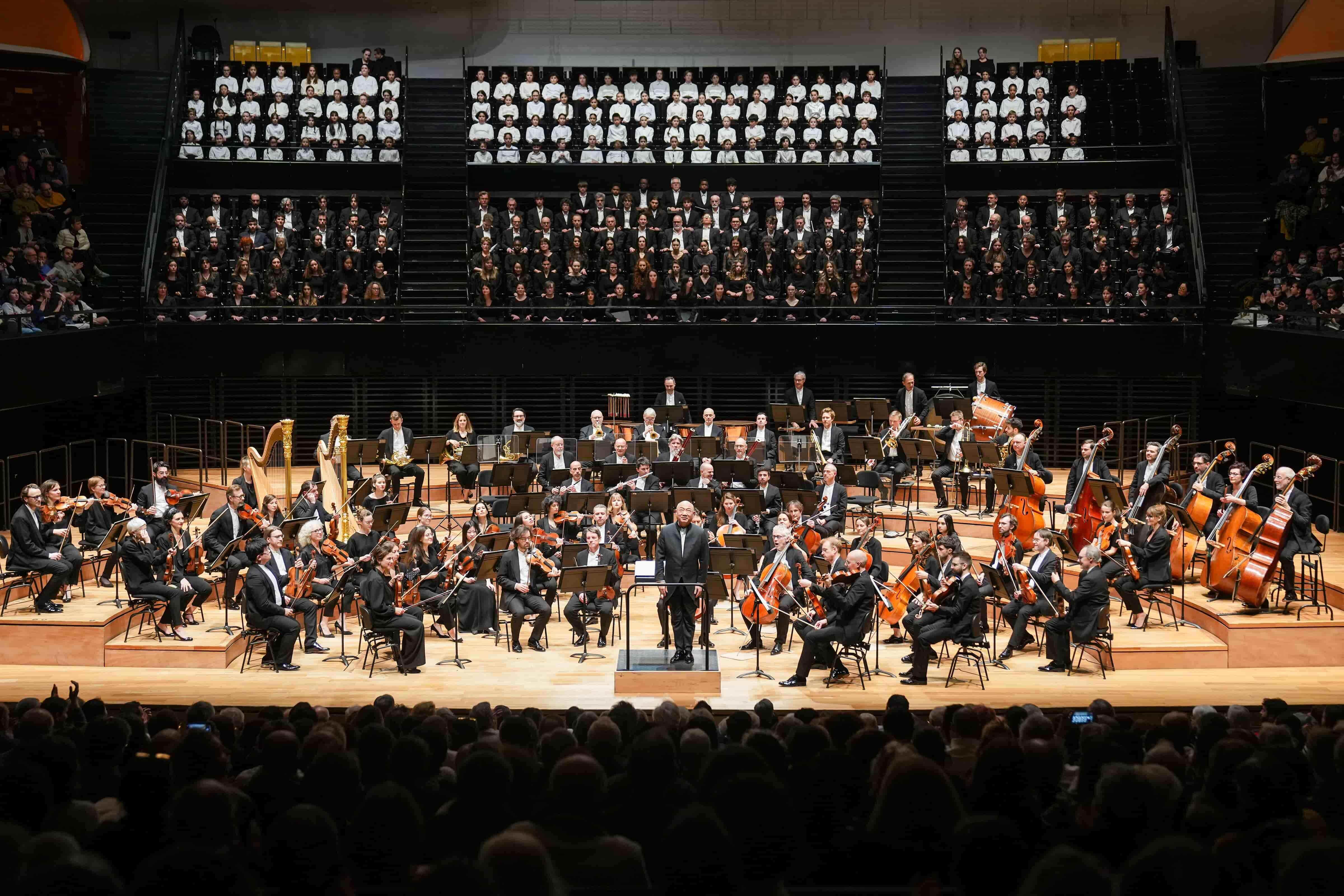 包含莱万多夫斯基回归赛场,赛事规则更新首场状态亮眼,法国队观众沸腾!的词条 包含莱万多夫斯基回归赛场,赛事规则更新首场状态亮眼,法国队观众沸腾!的词条