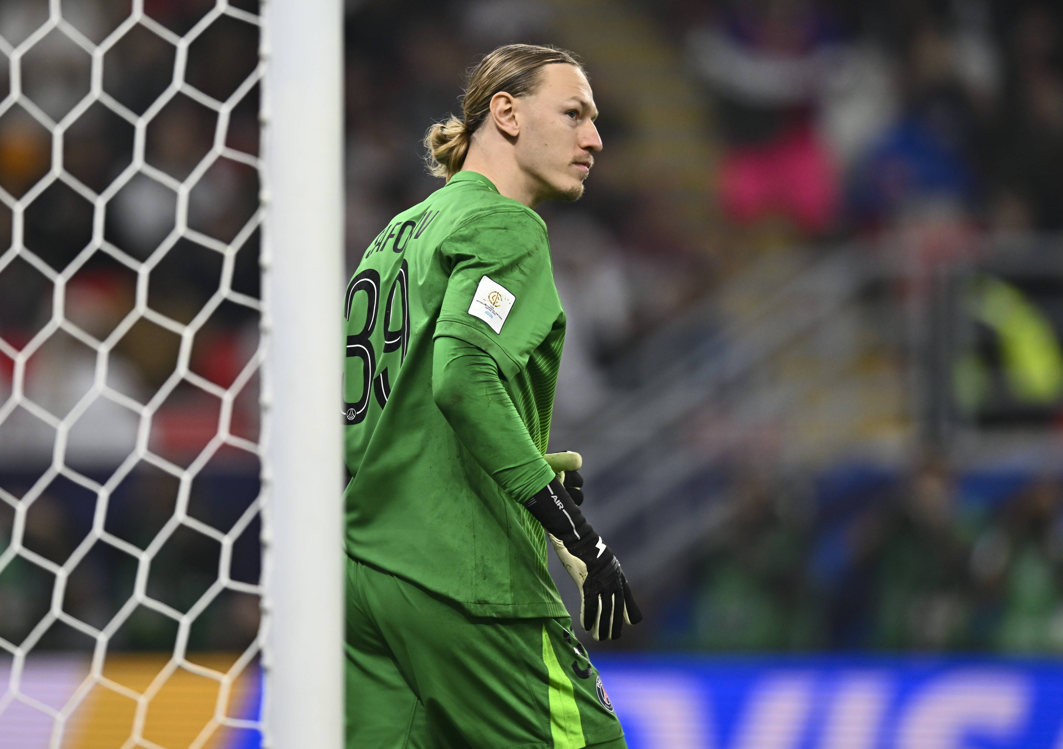 包含Faker在巴黎圣日耳曼比赛中惊险取胜，惊险取胜引发热议！的词条